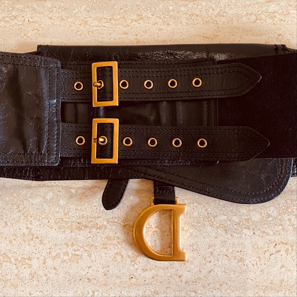 Dior Black Saddle Belt 🌟HOST PICK🌟 - Picture 9 of 10
